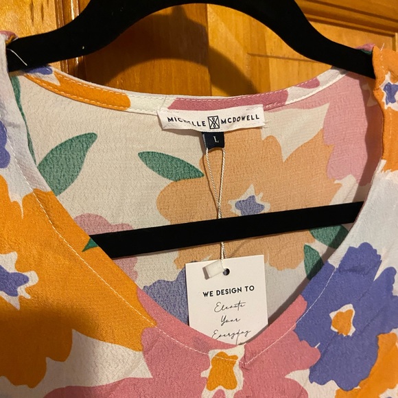 Floral Top - Picture 4 of 6